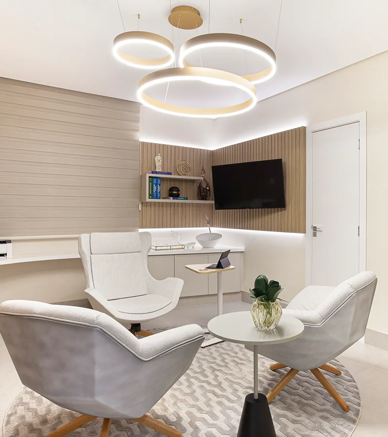 Private surgical suite at Sanabria Clinic designed for comfort and discretion