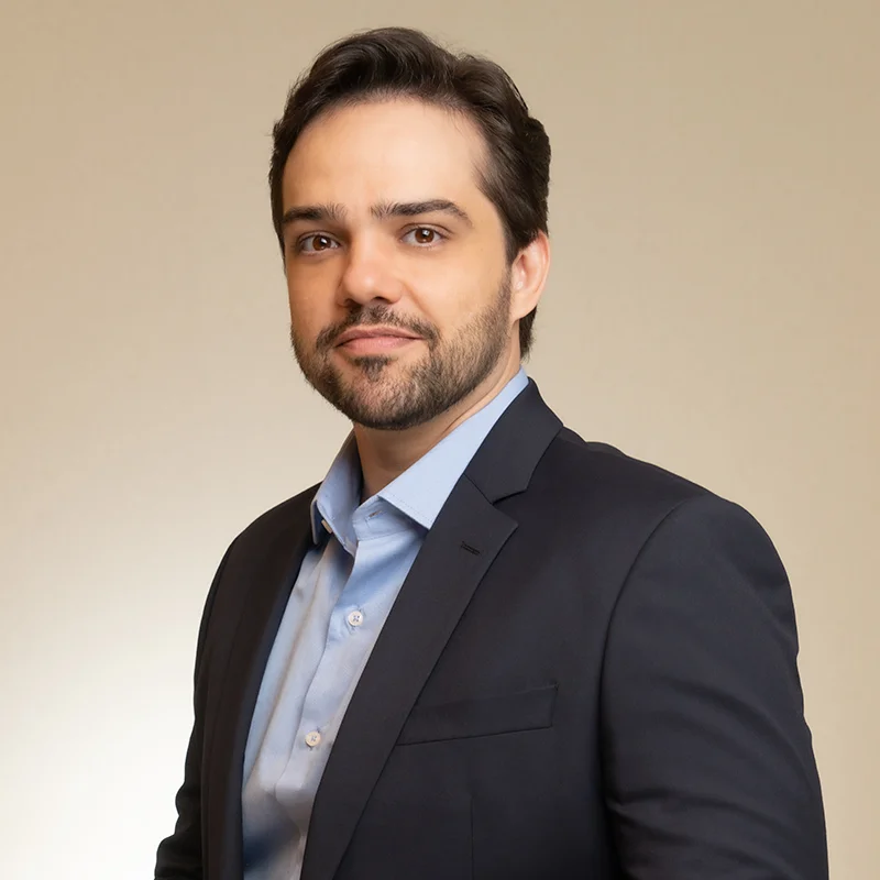Dr. Pedro Troian, hair transplant surgeon at Sanabria Clinic